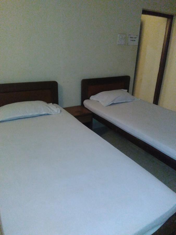 Palm Grove Hotel Cavelossim Exterior foto
